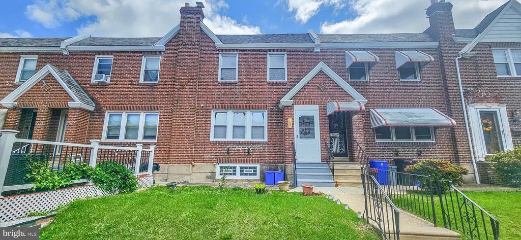 7531 E Tulpehocken St in Philadelphia, PA - Building Photo