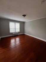 206 N Mendenhall St, Unit 3 in Greensboro, NC - Building Photo - Building Photo