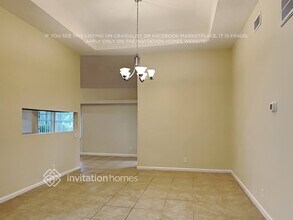 5111 NW 81st Terrace in Coral Springs, FL - Foto de edificio - Building Photo