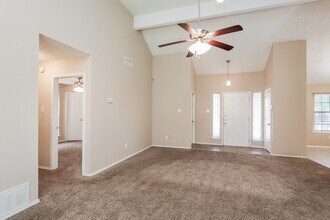 406 Kalmia Dr in Arlington, TX - Building Photo - Building Photo