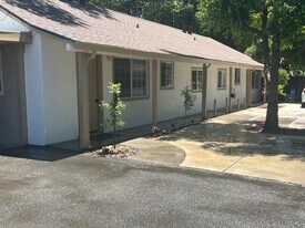 2228 Roanoke Ave in Sacramento, CA - Building Photo