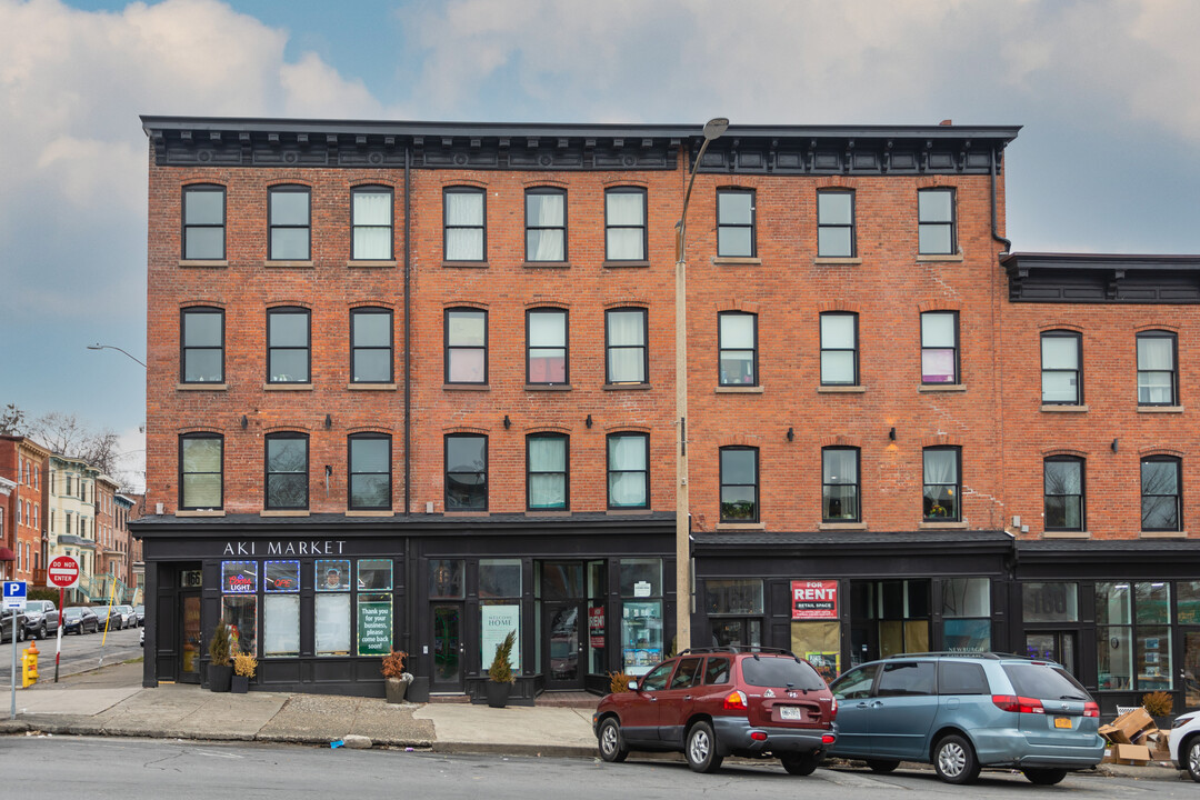 164 Broadway in Newburgh, NY - Building Photo