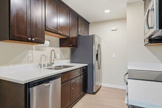 1688 Branham Park Pl in San Jose, CA - Building Photo - Building Photo