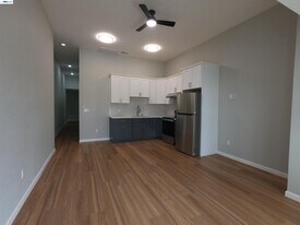 720 Foothill Blvd in Oakland, CA - Building Photo