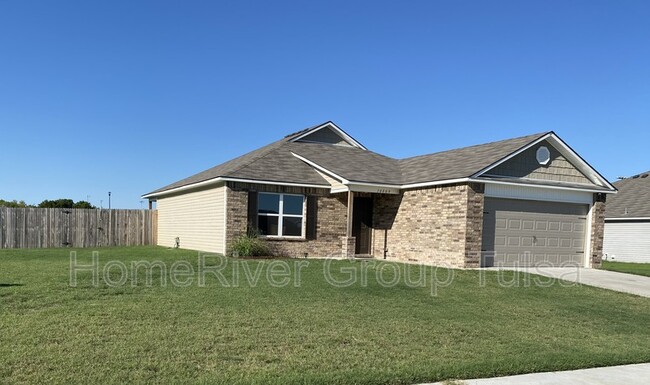 property at 10009 E 109th Pl N