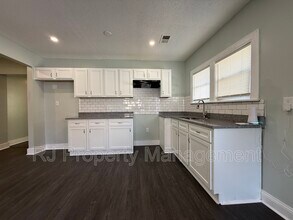 61 S Pkwy E in Memphis, TN - Building Photo - Building Photo