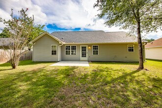 212 Derby Park Ave in New Bern, NC - Building Photo - Building Photo