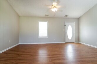 372 Kay Dr in Winder, GA - Building Photo - Building Photo