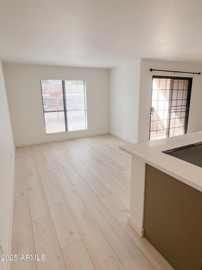 3131 W Cochise Dr in Phoenix, AZ - Building Photo - Building Photo