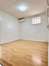 1704 64th St-Unit -3 in Brooklyn, NY - Foto de edificio - Building Photo