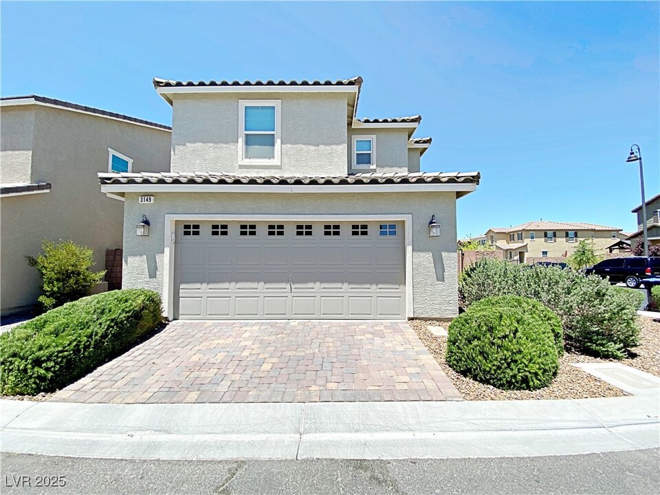 3149 Florence Falls Walk in Henderson, NV - Building Photo