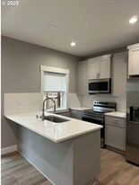 3308 Q St, Unit 3308 Q St Unit A in Vancouver, WA - Building Photo