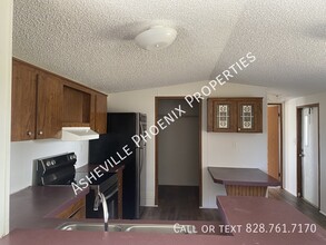 35 Albert Warren Rd in Candler, NC - Building Photo - Building Photo