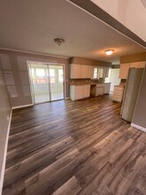 205 Elm St in Nixa, MO - Building Photo - Building Photo