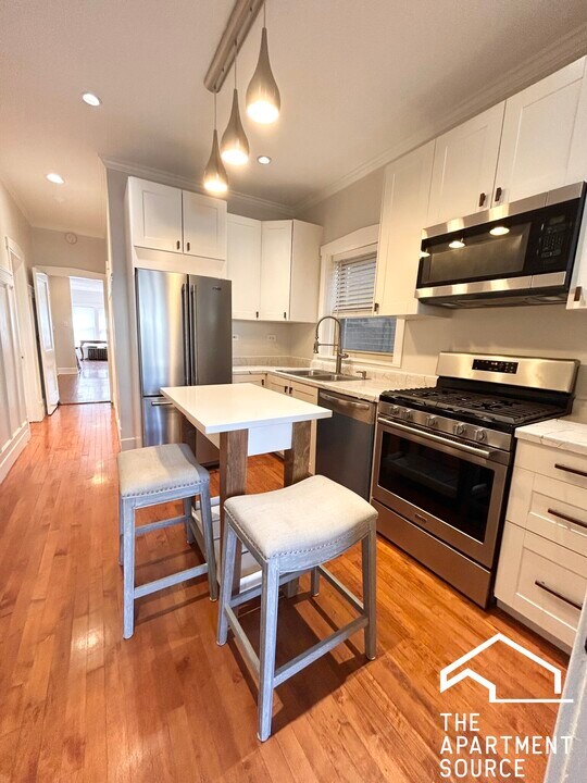 2732 N Monticello Ave, Unit 1 in Chicago, IL - Building Photo