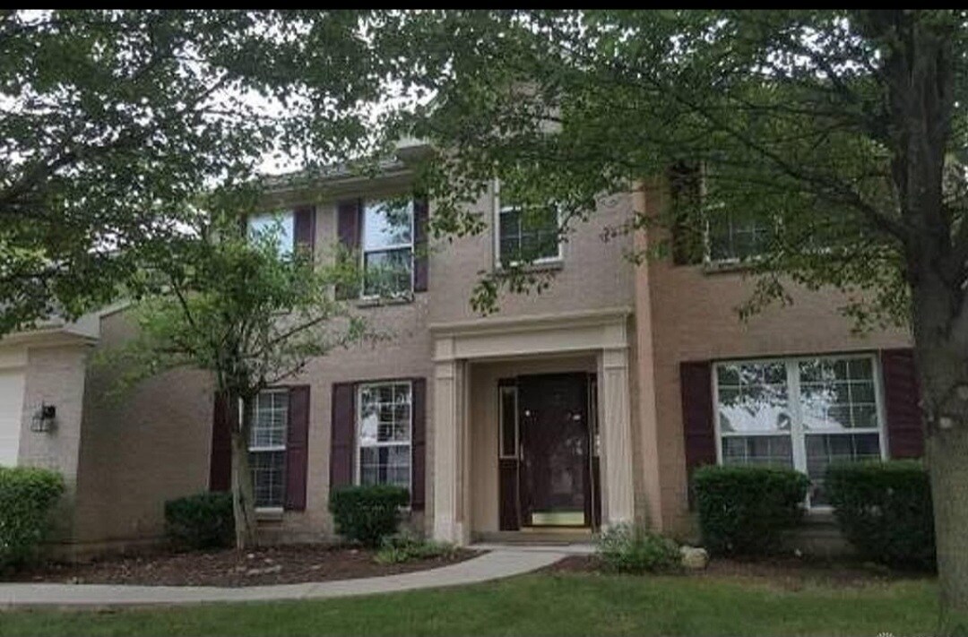 1146 Deercreek Dr in Fairborn, OH - Building Photo