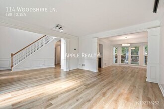 114 Woodshire Ln in Chapel Hill, NC - Building Photo - Building Photo