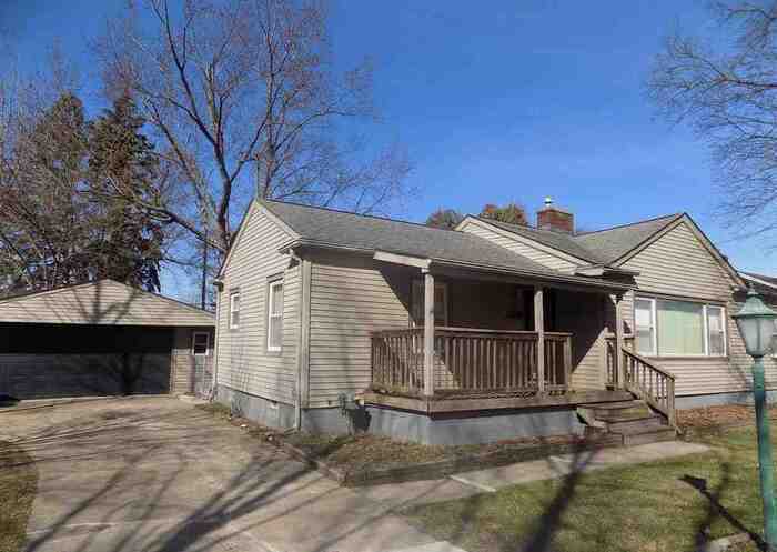 32851 Linderman Ave in Warren, MI - Building Photo