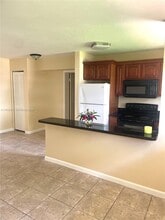 9375 SW 40th Terrace in Miami, FL - Building Photo - Building Photo