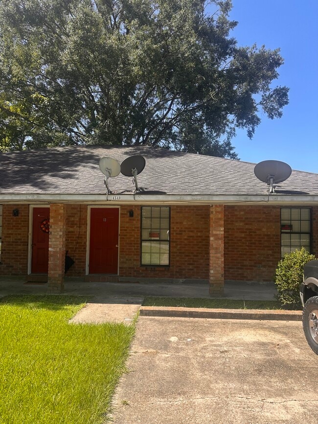 4540 New Weis Rd, Unit Apartment B