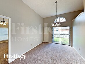 17710 Garnercrest Dr in Houston, TX - Foto de edificio - Building Photo