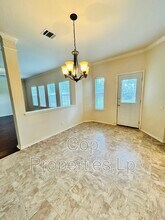 2007 Walsbrook in San Antonio, TX - Building Photo - Building Photo