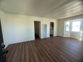 2010-2012 S I St in Bakersfield, CA - Building Photo