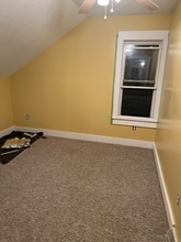 607 S Red Bud Trail in Buchanan, MI - Building Photo - Building Photo