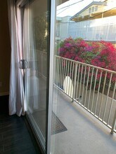 1028 S Bedford St in Los Angeles, CA - Building Photo - Building Photo