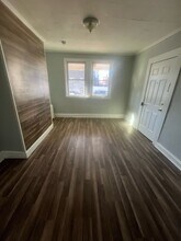 22 Cedar Ave, Unit 1 in Elizabeth, NJ - Building Photo - Building Photo