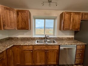 297 Guthrie Rd in Helena, MT - Foto de edificio - Building Photo