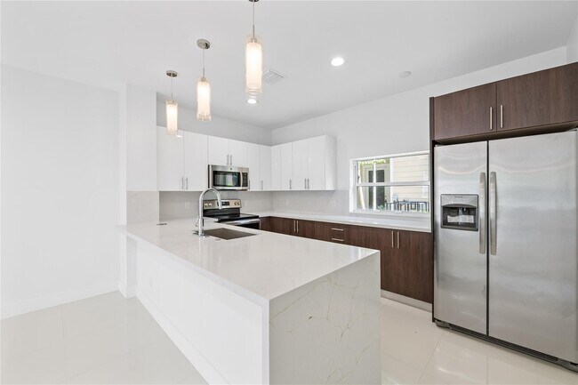 1428 SW 4th Ave in Fort Lauderdale, FL - Building Photo - Building Photo