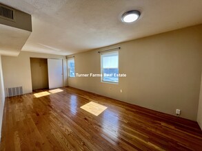 385 Dorchester St, Unit A11 in Boston, MA - Building Photo - Building Photo