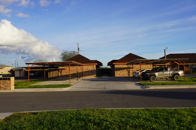 706 Thompson Rd, Unit 2