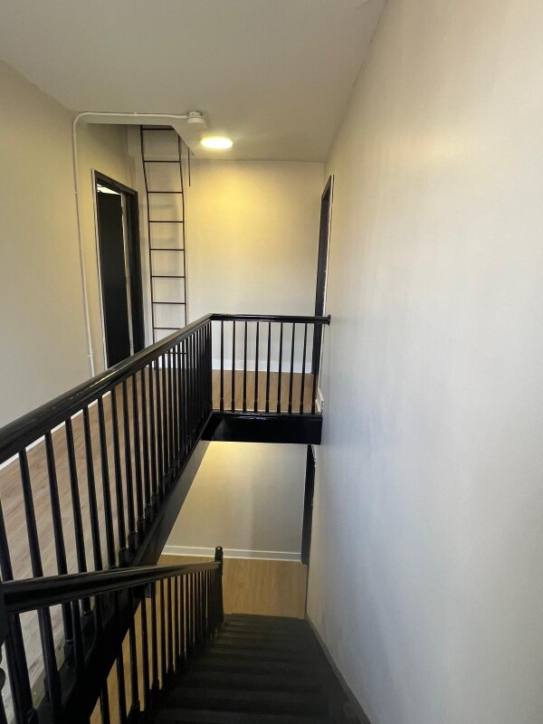 676 Park Ave, Unit 16 in East Orange, NJ - Foto de edificio - Building Photo