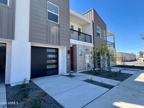 1015 E Pasadena Ave in Phoenix, AZ - Building Photo - Building Photo