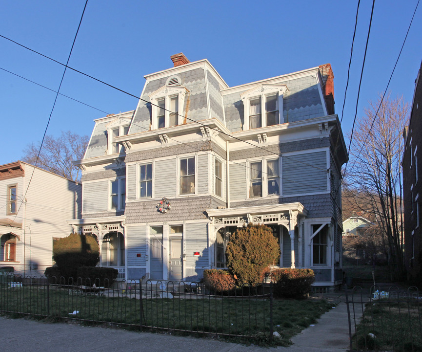 1726-1728 Queen City Ave in Cincinnati, OH - Building Photo