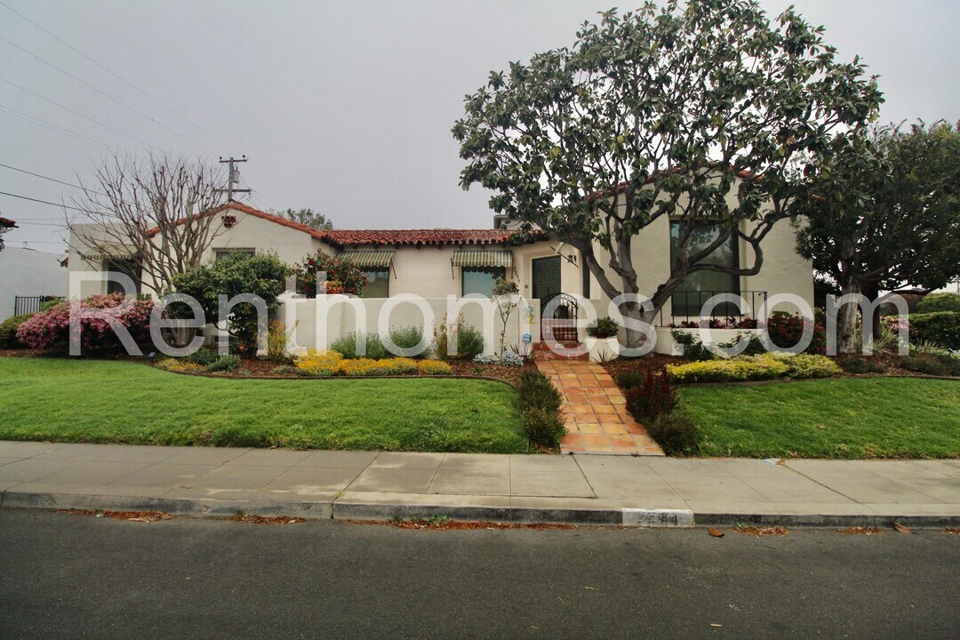 2244 Plum St in San Diego, CA - Building Photo