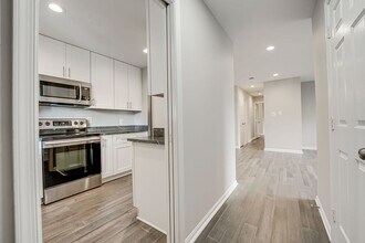 2815 Lee Oaks Ct in Falls Church, VA - Building Photo - Building Photo