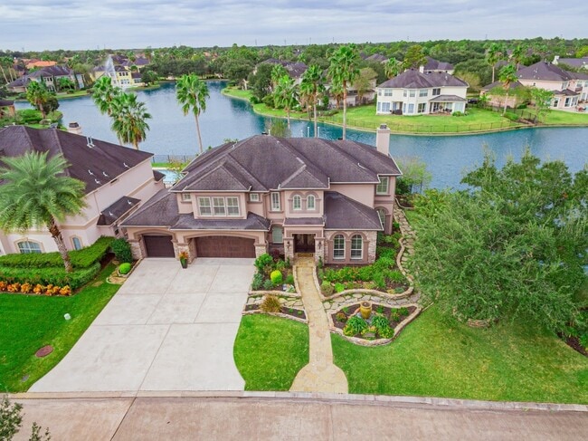 property at 19823 Parkwater Cir