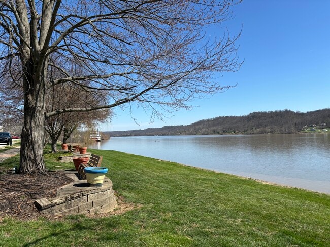 117 N Front St, Unit C in Rising Sun, IN - Building Photo - Building Photo