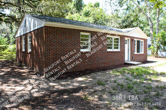 1802 Park Ave in Beaufort, SC - Building Photo - Building Photo