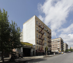 392 S 5th St in Brooklyn, NY - Building Photo - Building Photo