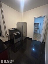 229-231 E 12th St-Unit -25 in New York, NY - Building Photo - Building Photo