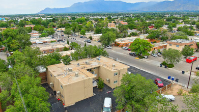 501 Texas St NE in Albuquerque, NM - Building Photo - Building Photo