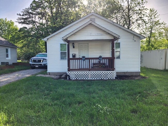 property at 1004 Jefferson St