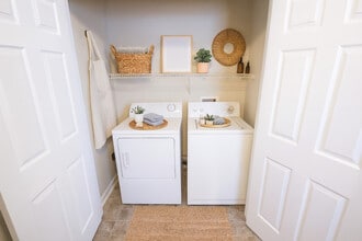 Salem Manor Apartments in Montevallo, AL - Building Photo - Building Photo