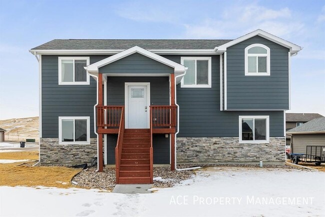 1213 Fairbanks Dr in Box Elder, SD - Building Photo - Building Photo