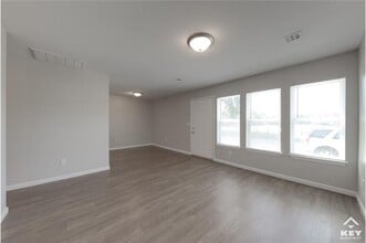 3004 W Newell St in Wichita, KS - Building Photo - Building Photo