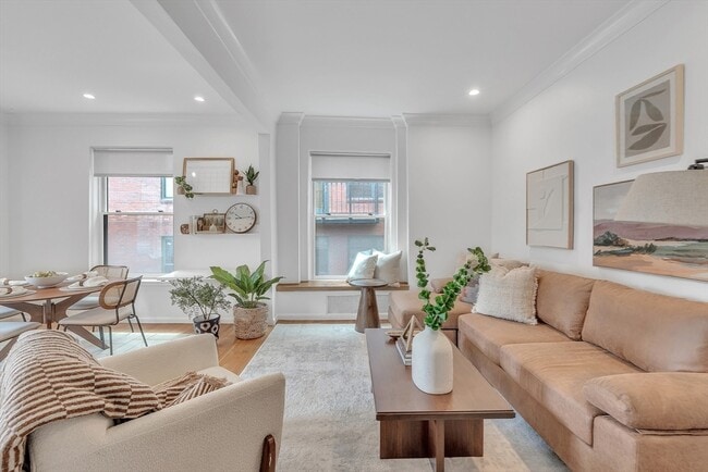 11 Cazenove St, Unit 404B## in Boston, MA - Foto de edificio - Building Photo